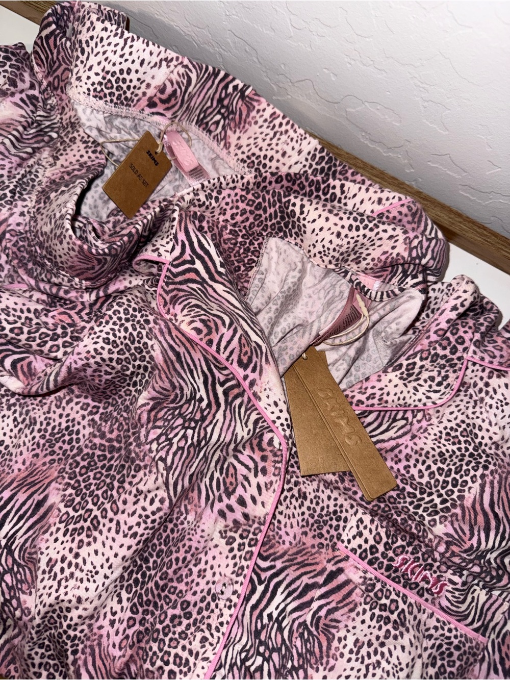 SKIMS Pijamas - Picture 2 of 3